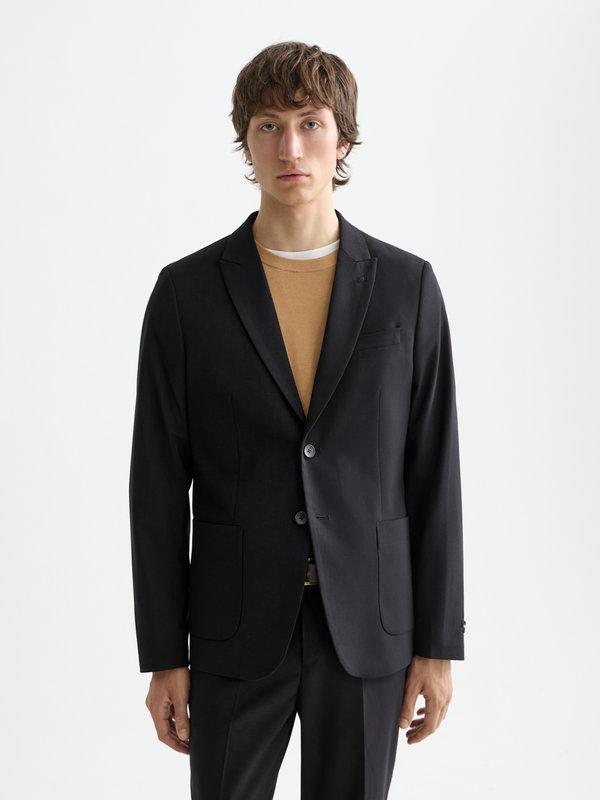 Essentials — Unconstructed Peak Lapel Cool-Wool Blazer