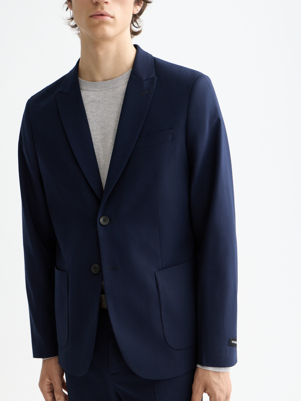 Core - Unconstructed Peak Lapel Cool-Wool Blazer