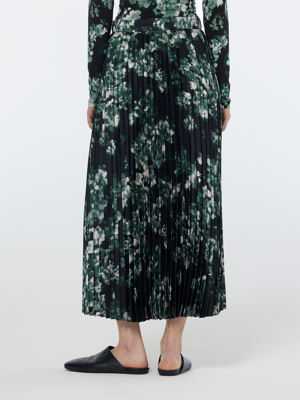 Floral Printed Pleated Skirt