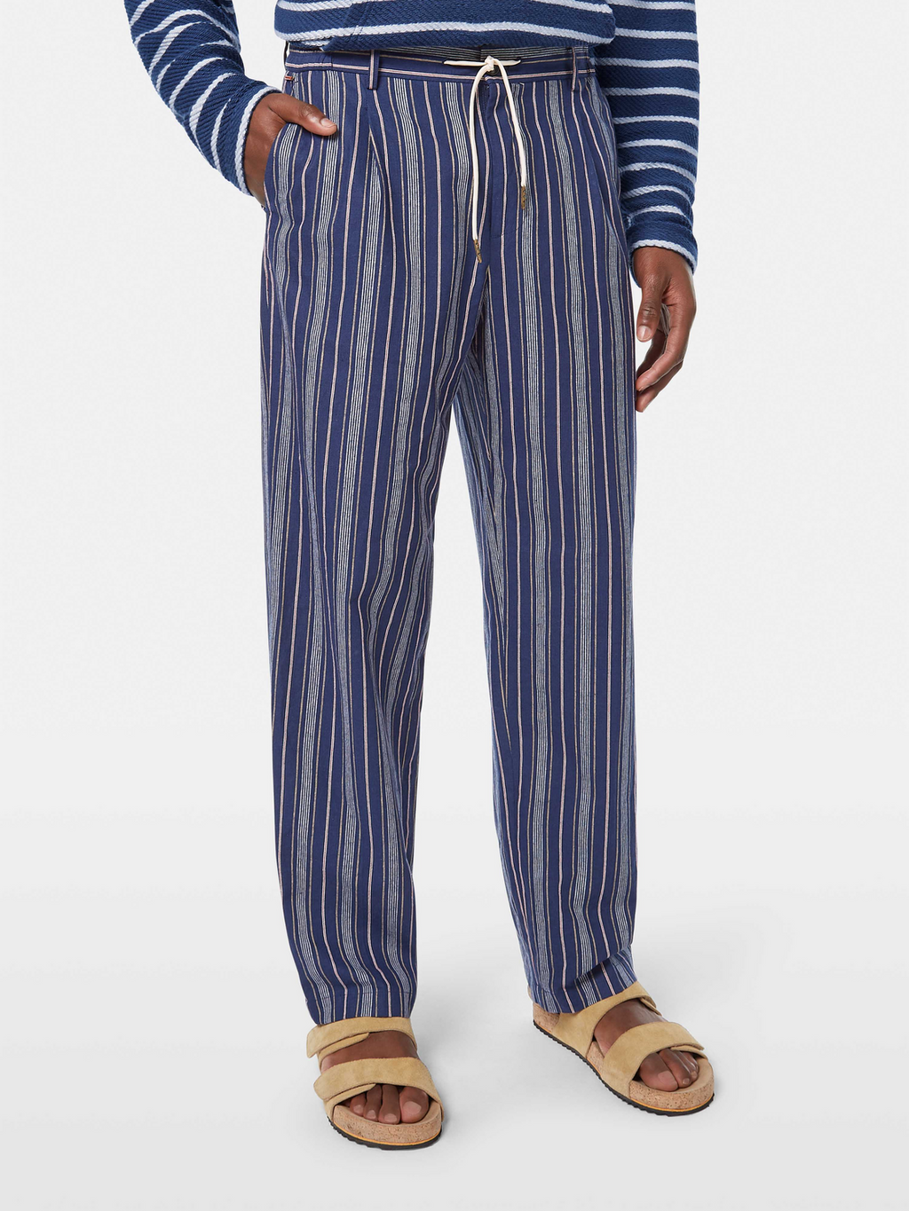 Pleated Relaxed Striped Linen-Blend Jogger