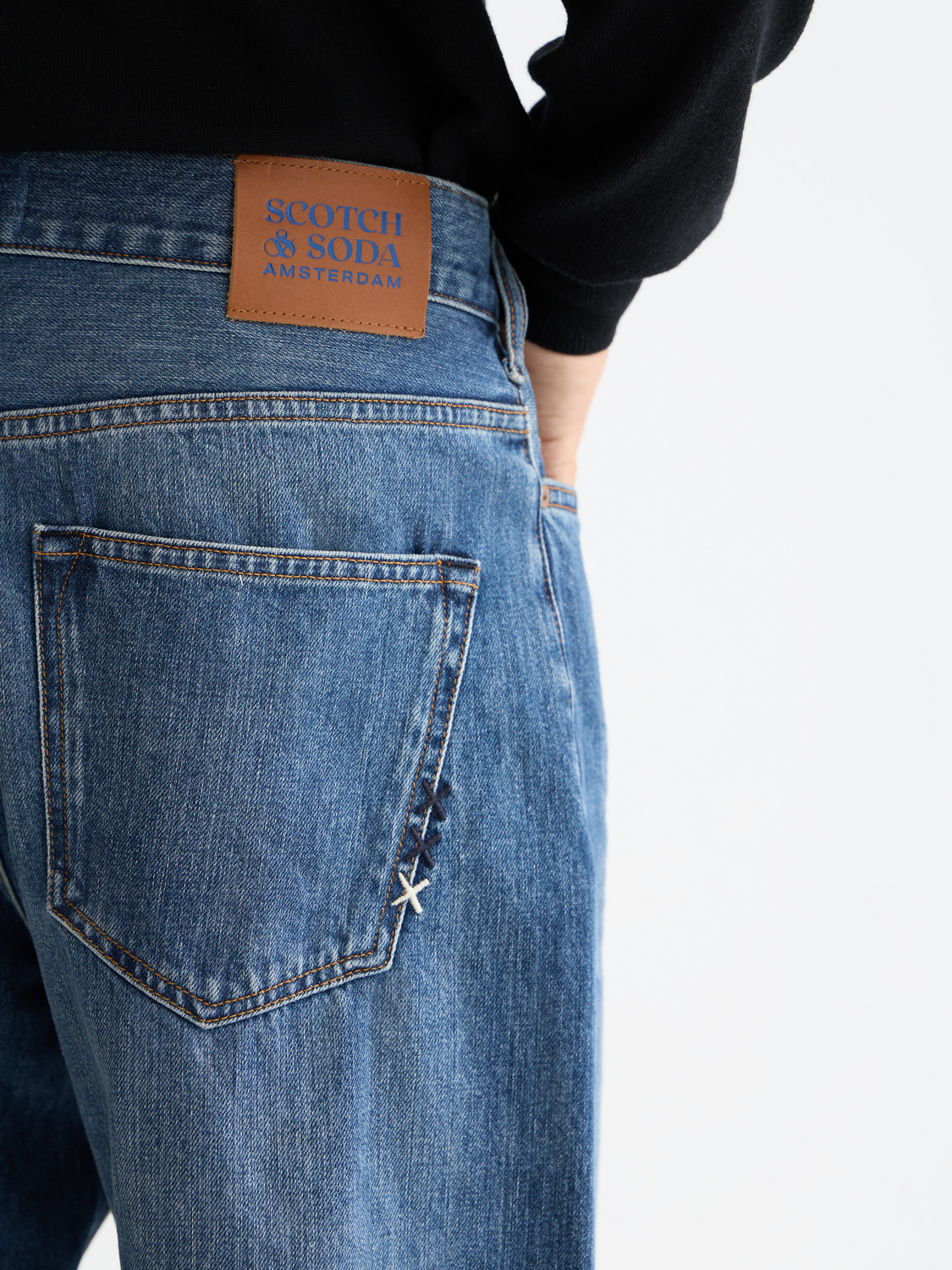 Core The Pitch Loose Jeans — Bring The Blue