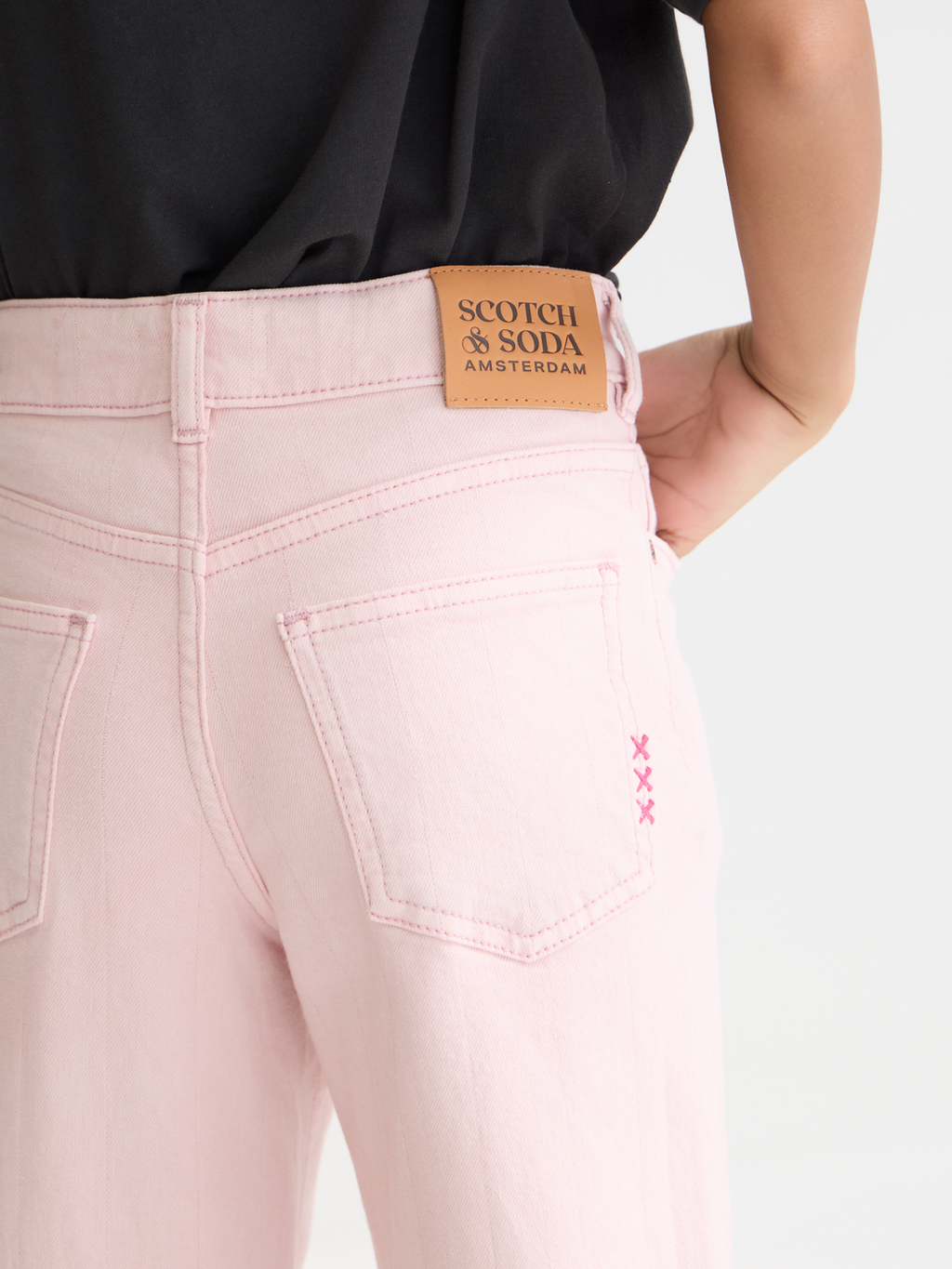 The Wave Wideleg Jeans