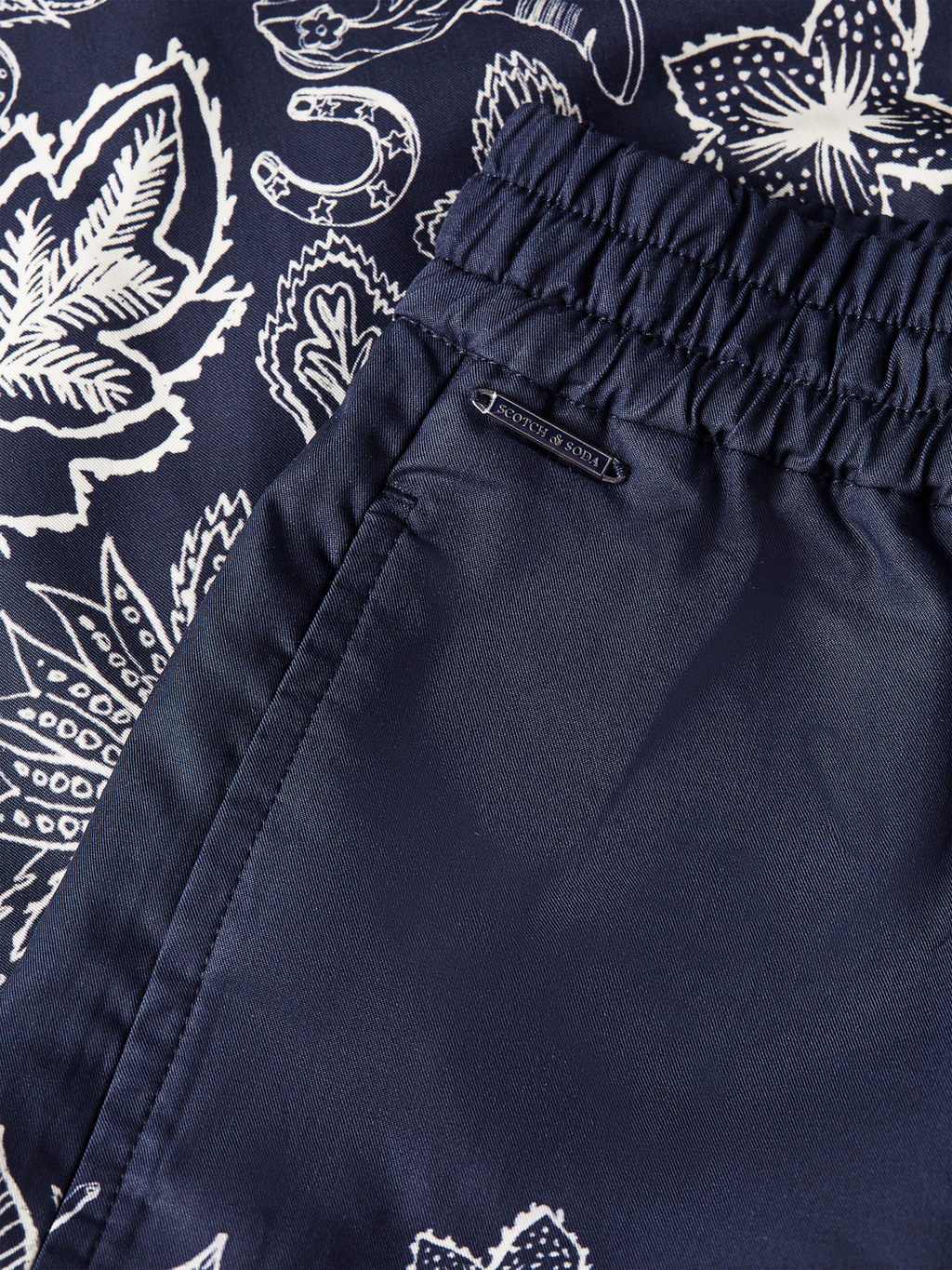 Bedruckte Bermuda-Shorts aus Baumwoll-Lyocell-Mix in weiter Passform