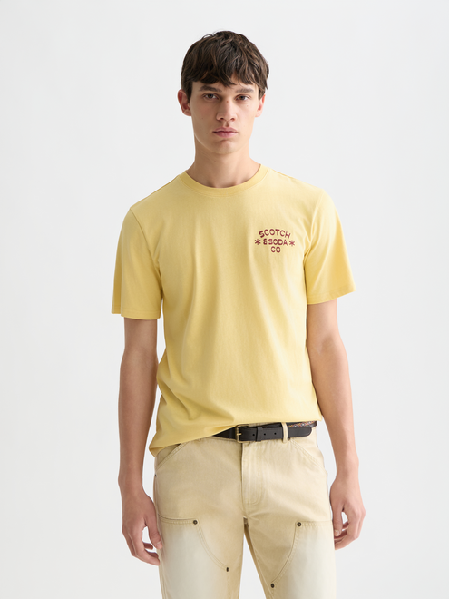 T-shirt coupe droite avec motif côté cœur