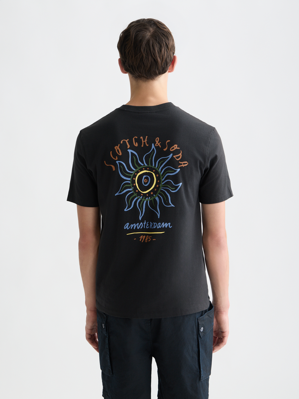 T-shirt coupe regular avec motifs avant et arrière