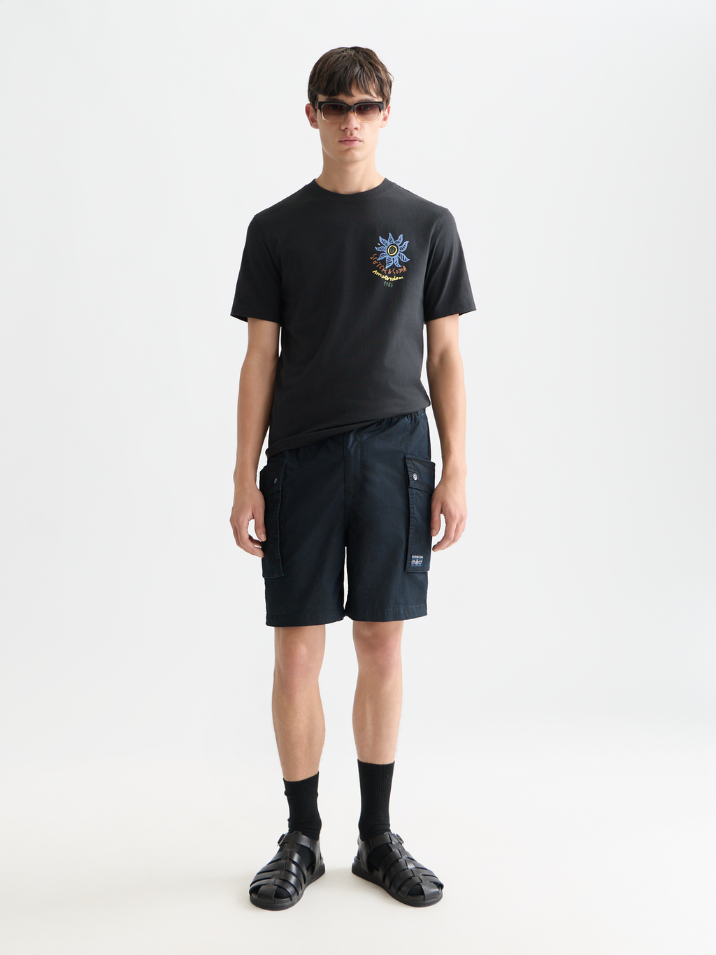 T-shirt coupe regular avec motifs avant et arrière