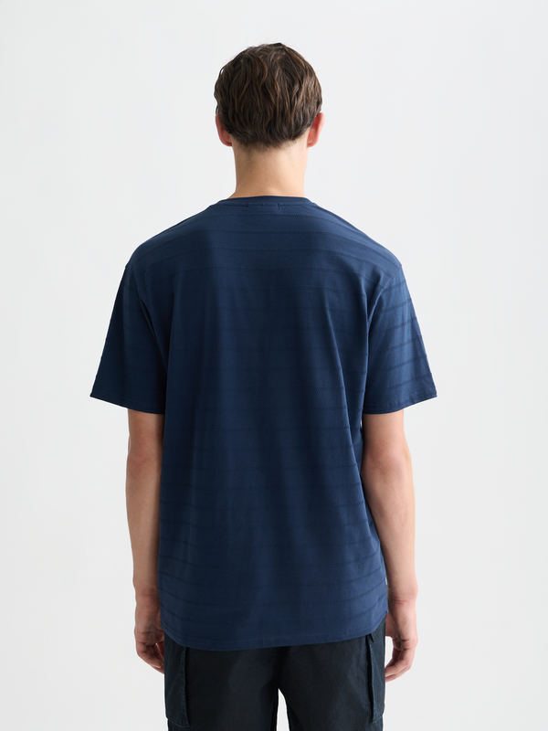 T-shirt jacquard structuré à coupe décontractée