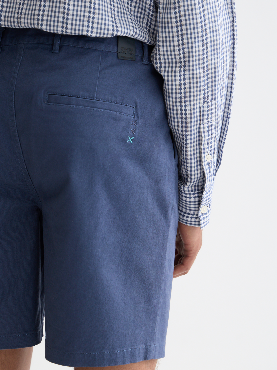 Short regular en sergé de coton Seasonal Core Stuart