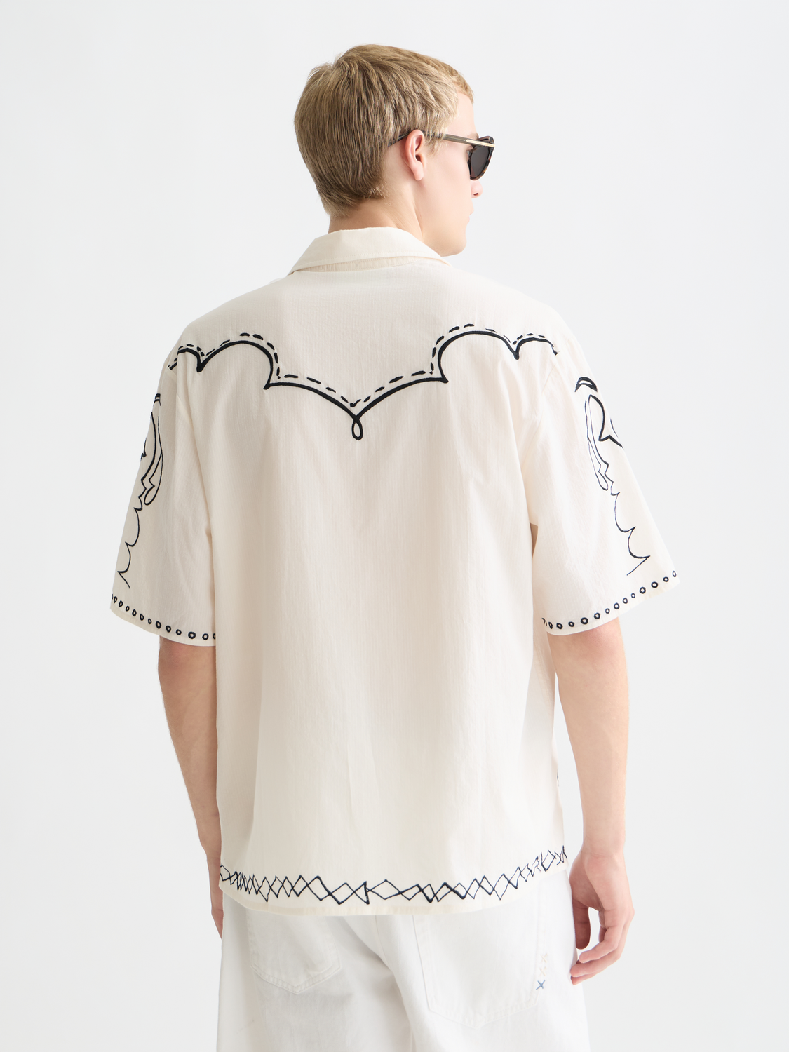 Embroidered Seersucker Relaxed-Fit Short-Sleeved Shirt
