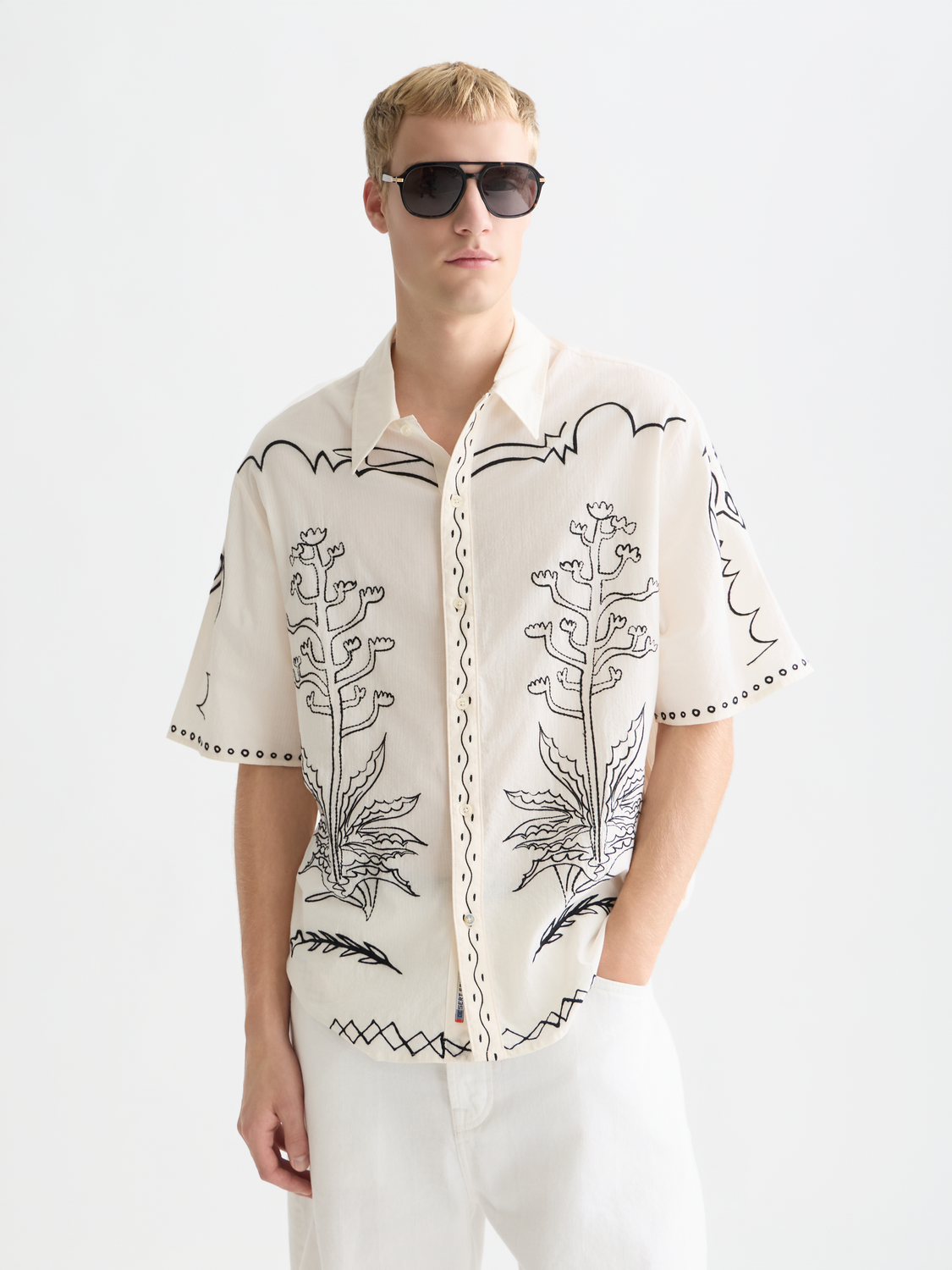 Embroidered Seersucker Relaxed-Fit Short-Sleeved Shirt