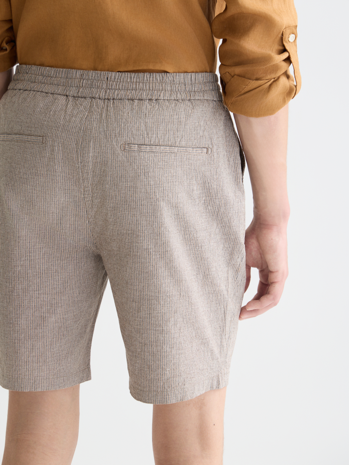 Essentials – Fave Cotton-Linen Yarn-Dyed Regular-Fit Bermuda Shorts