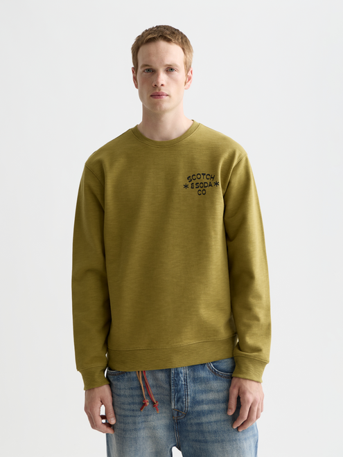 Sweat-shirt coupe classique avec logo sur la poitrine
