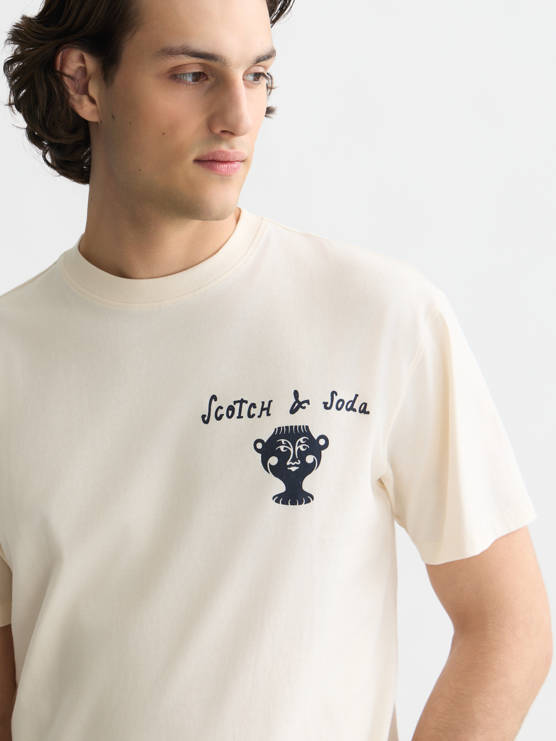T-Shirt mit Druck auf Vorder- und Rückseite