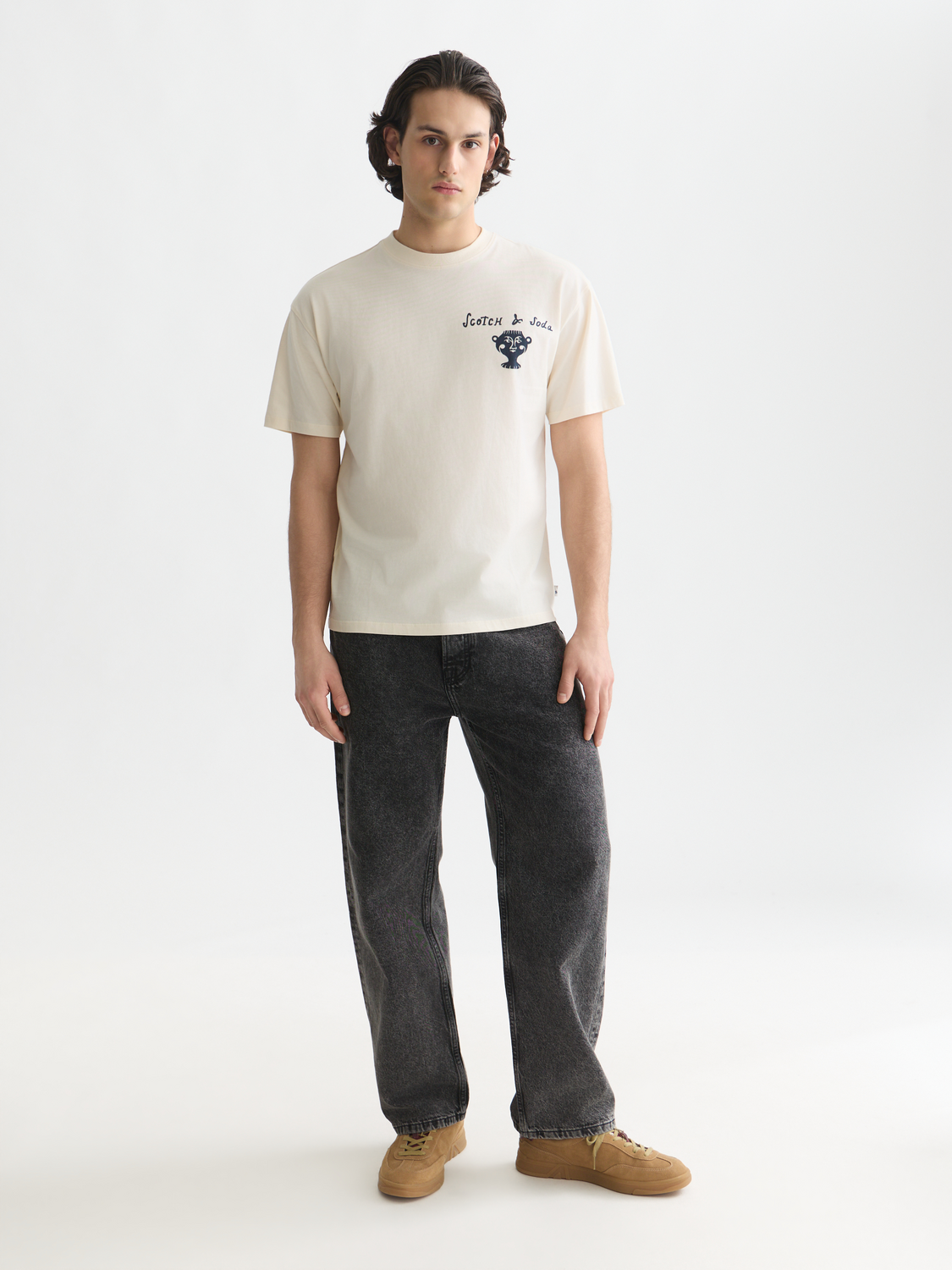 T-Shirt mit Druck auf Vorder- und Rückseite