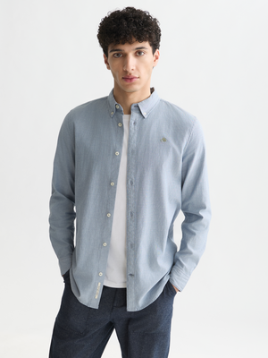 Seasonal Essentials —  Oxford Solid Regular-Fit Shirt