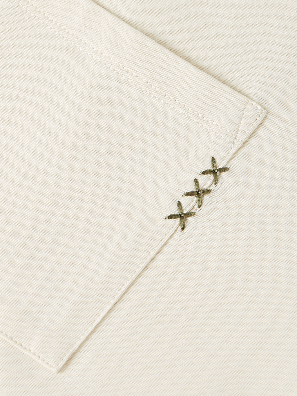 Seasonal Core 3 Crosses Chest Pocket Loose-Fit T-Shirt