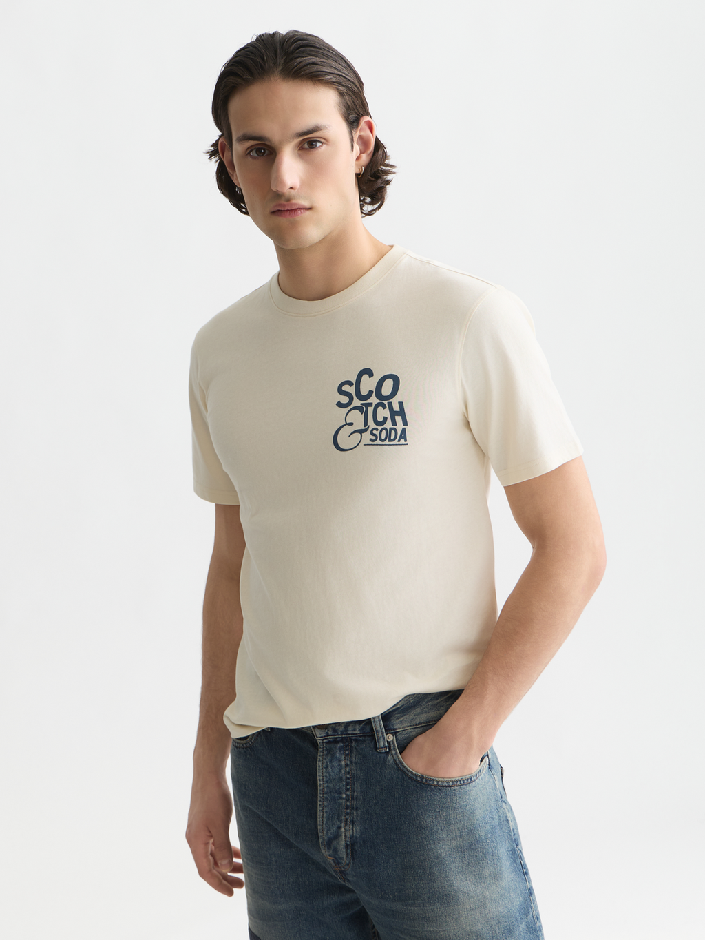 T-Shirt mit Artwork auf der linken Brustseite, normale Passform