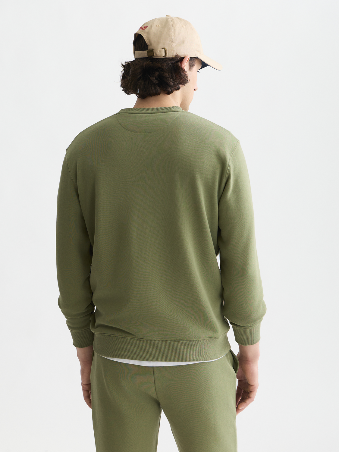 Seasonal Core Logo Badge Regular-Fit Sweatshirt