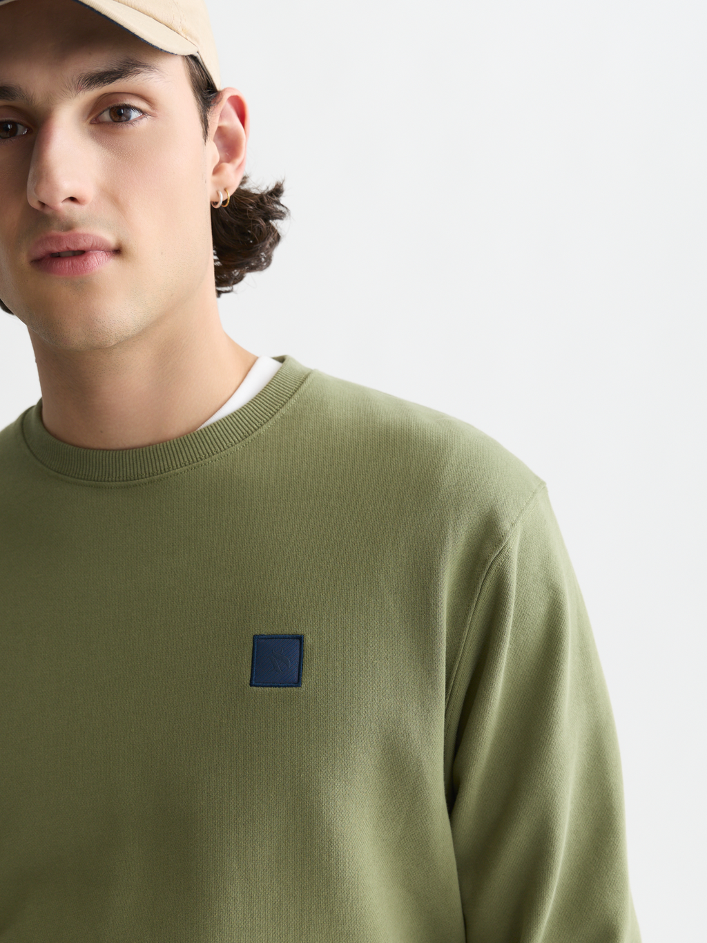 Seasonal Core Logo Badge Regular-Fit Sweatshirt