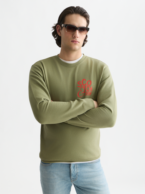 Sweatshirt mit normaler Passform und Motiv auf der linken Brust