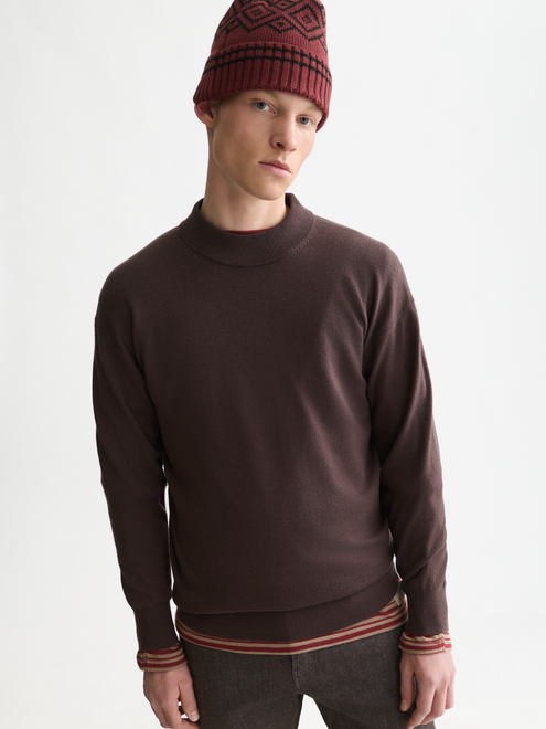 Essentials Pullover mit Stehkragen und überschnittenen Schultern