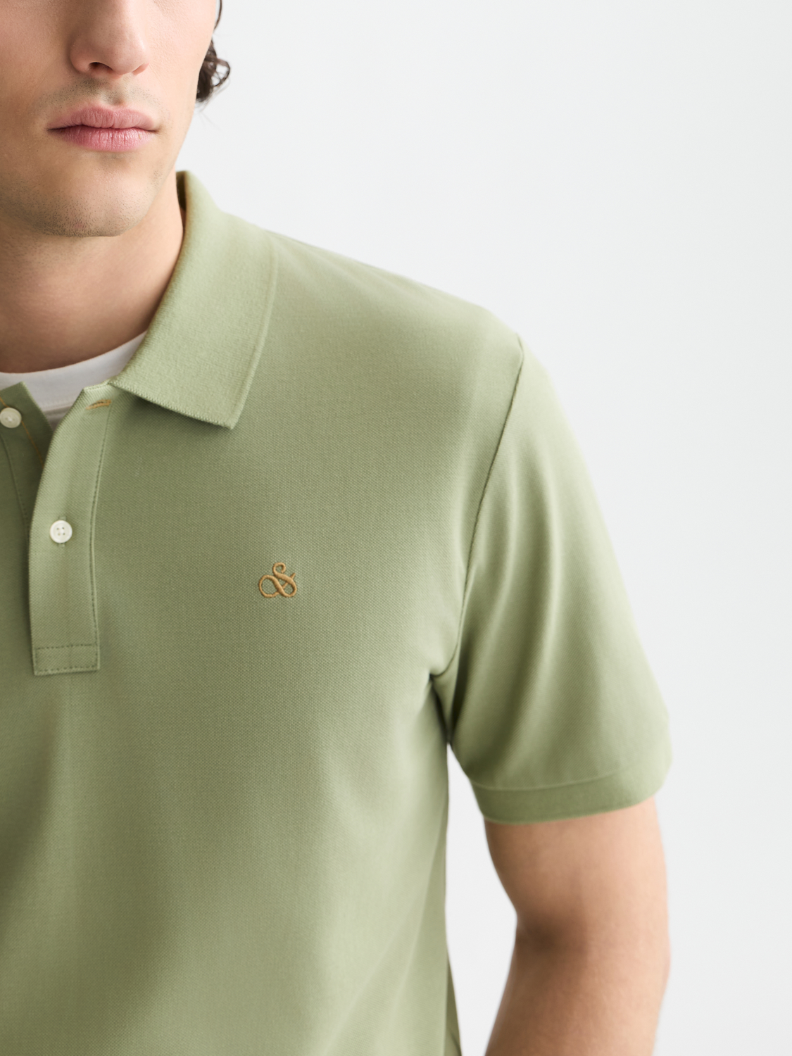 Seasonal Core Pique Chest Logo Regular-Fit Polo