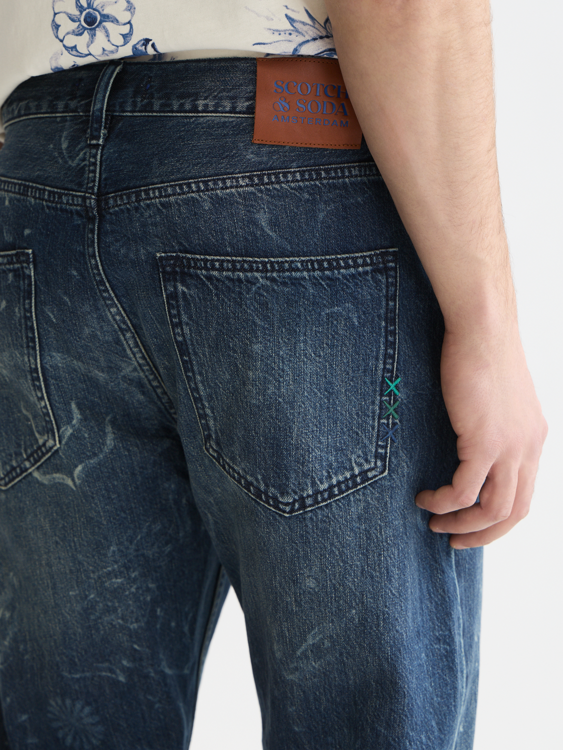 Scotch & Soda x Royal Delft The Dean Loose Tapered Jeans