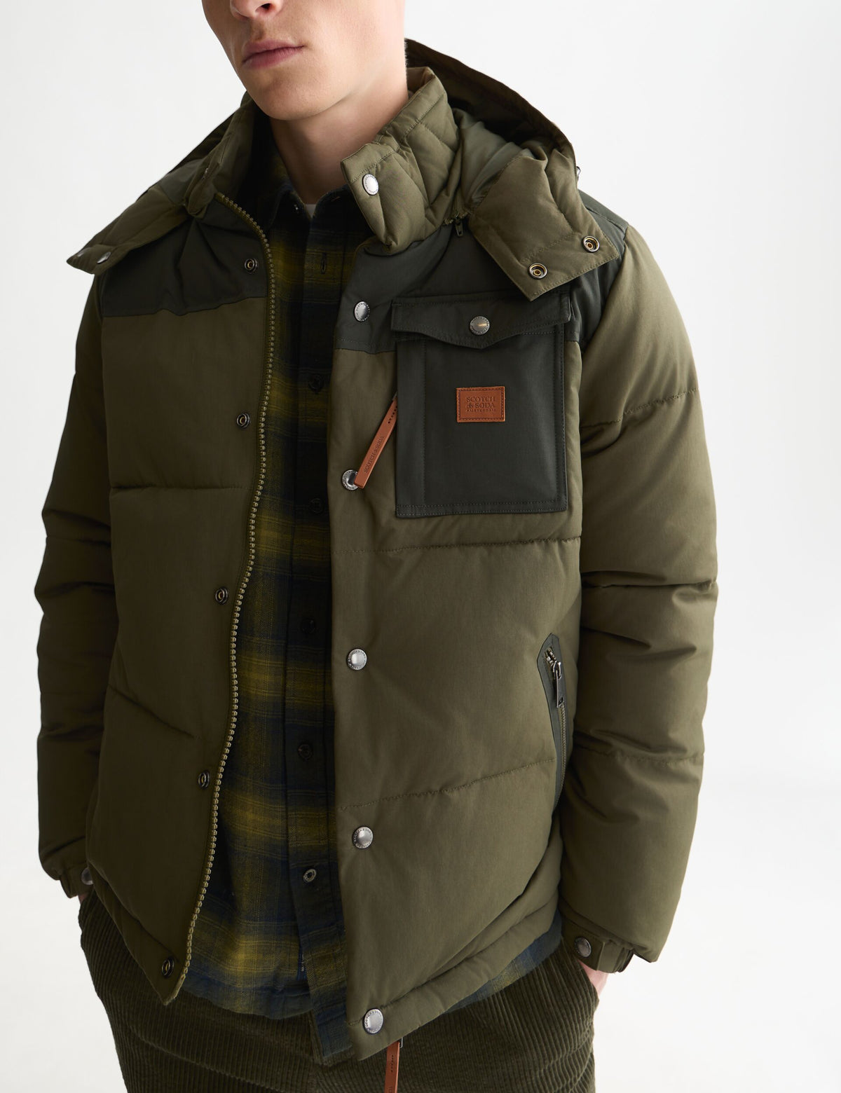 Hooded puffer jacket