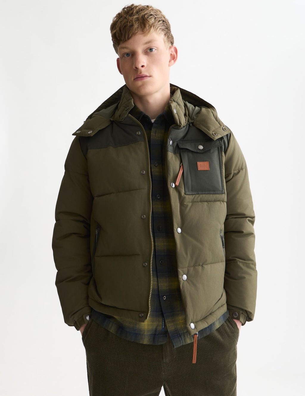 Hooded puffer jacket