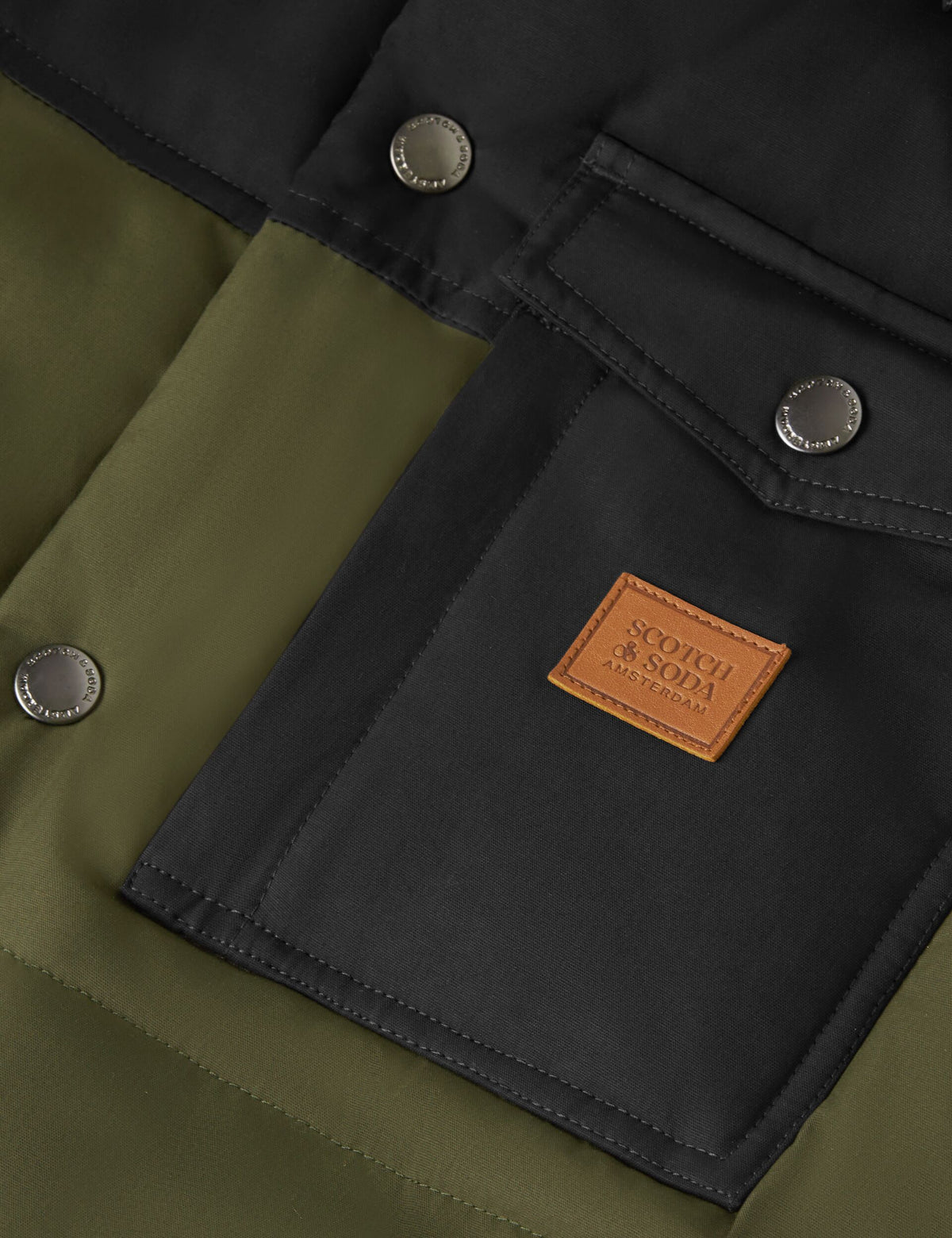 Hooded puffer jacket