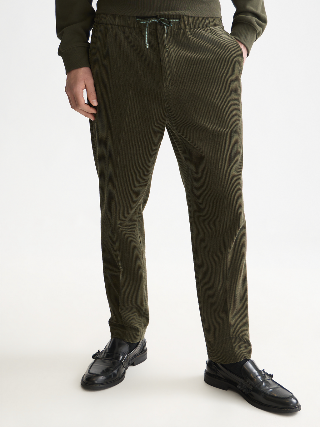 Fave Cotton Corduroy Loose Tapered Jogger