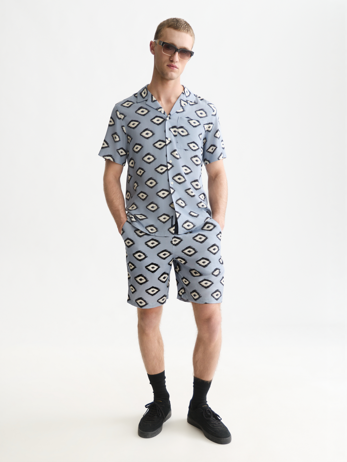 Fave Printed Tencel Relaxed-Fit Bermuda Shorts