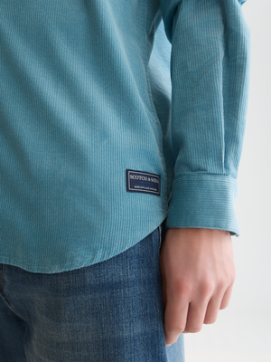 Chemise régulière en velours côtelé