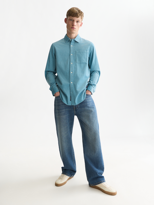 Chemise régulière en velours côtelé