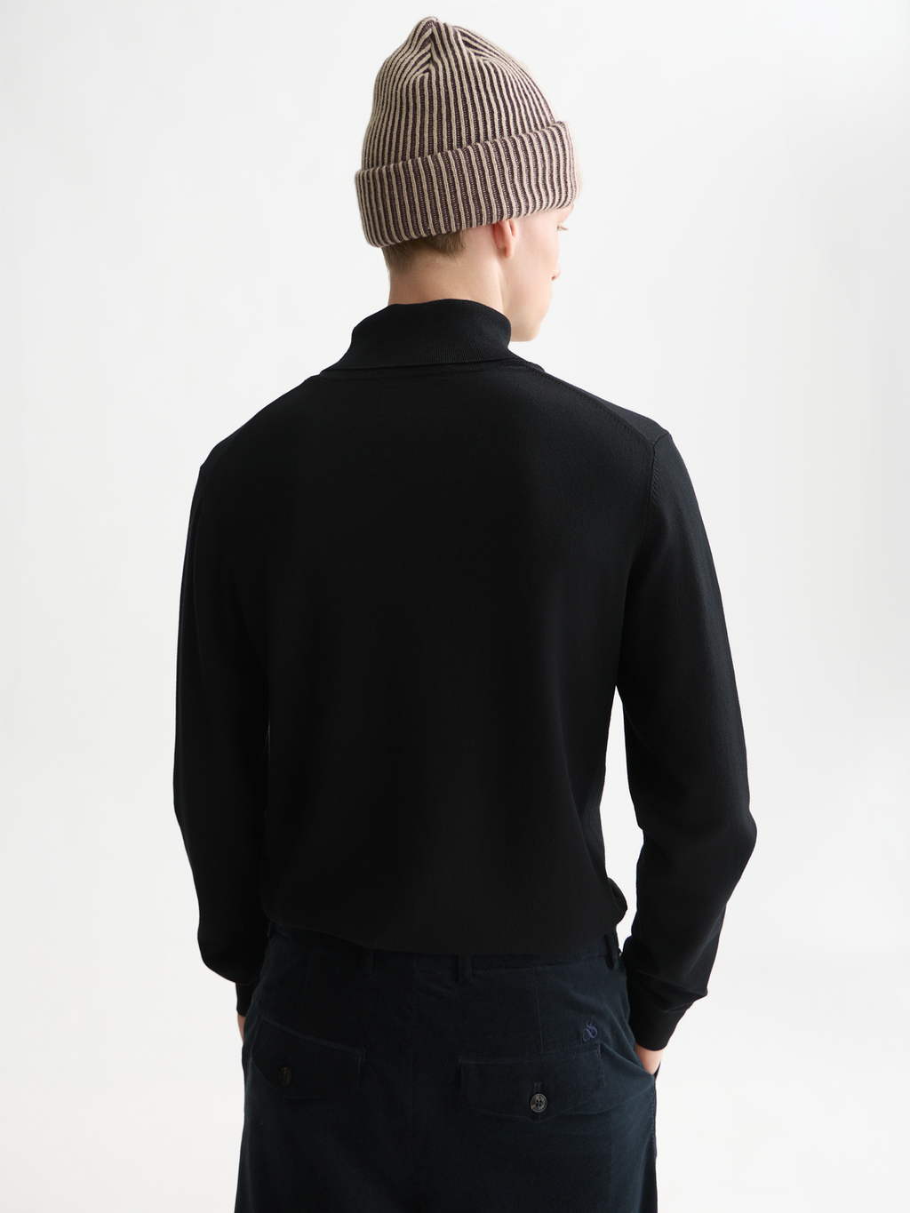 Embroidered Logo Turtleneck Knit Pullover