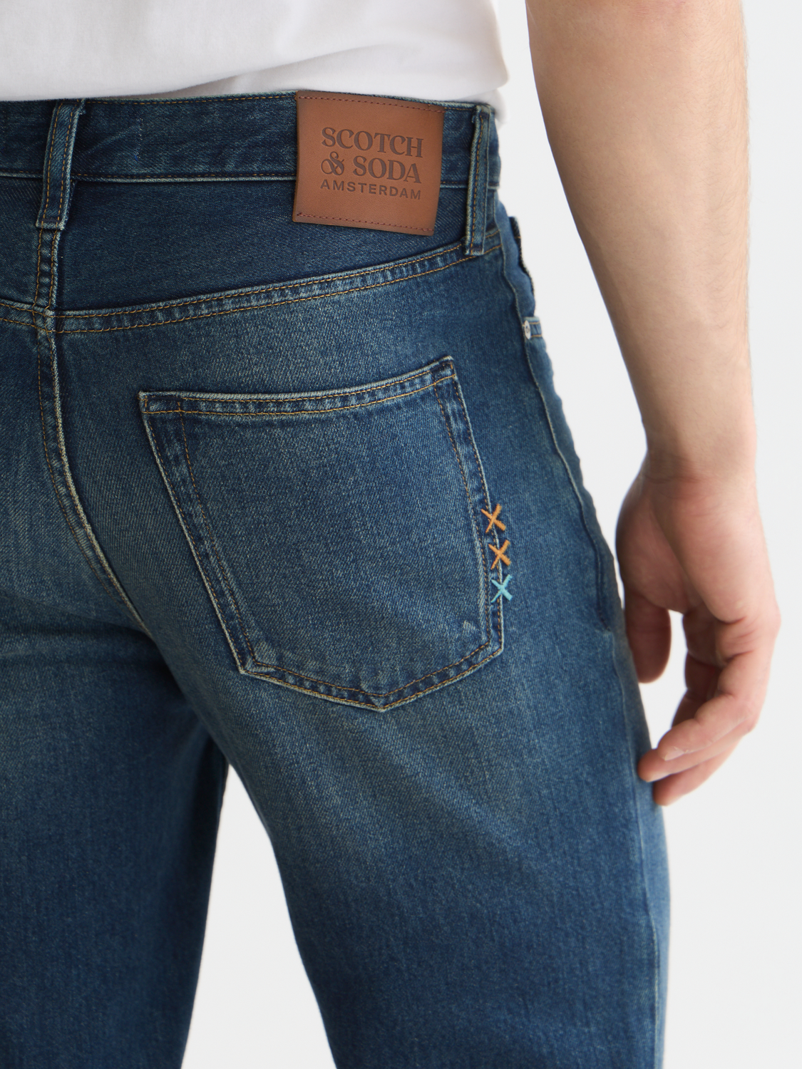 The Beat Flared Fit Jeans