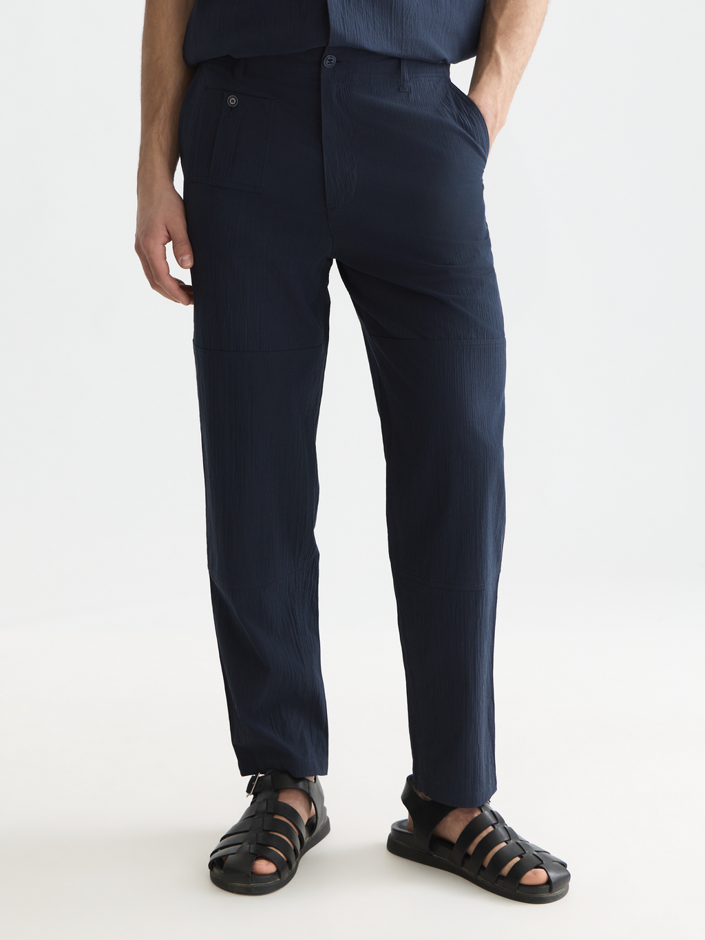 Crinckled Cotton-Blend Relaxed Straight-Fit Chino