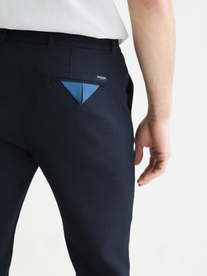 Stuart Mini Chino aus garngefärbter Baumwoll-Wollmischung