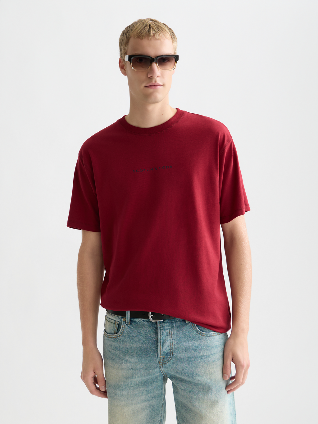 Seasonal Core Chest Artwork Relaxedfit Tshirt
