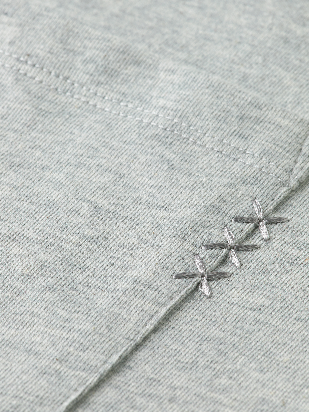 Seasonal Core 3 Crosses Chest Pocket Loosefit Tshirt