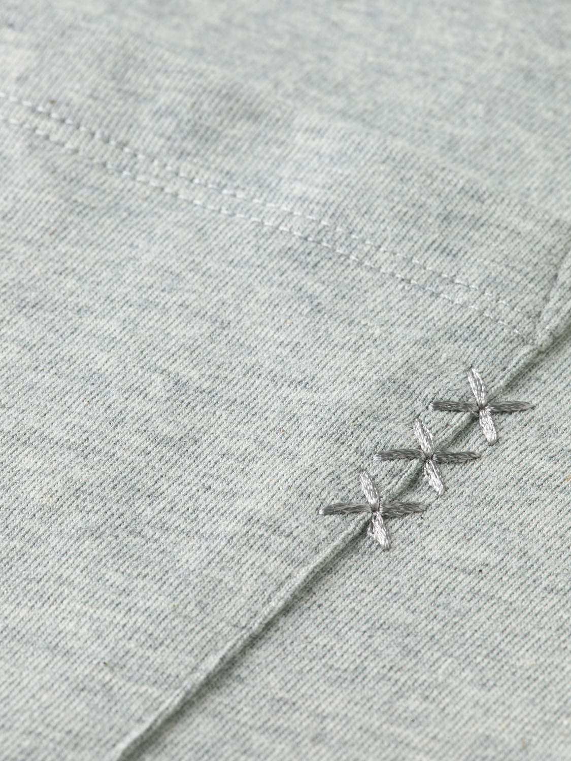 Seasonal Core 3 Crosses Chest Pocket Loosefit Tshirt