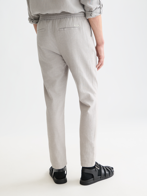 Seasonal Essentials —  Warren Cottonlinen Twill Jogger