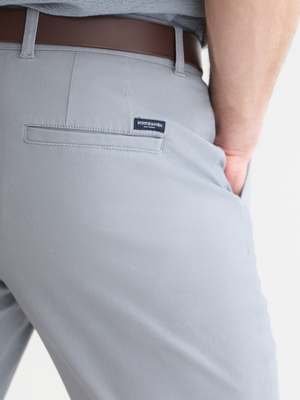 Essentials Stuart Chino en Sergé de Coton Extensible
