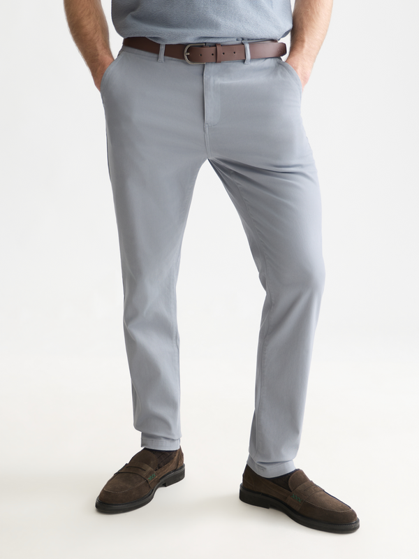 Essentials Stuart Chino en Sergé de Coton Extensible