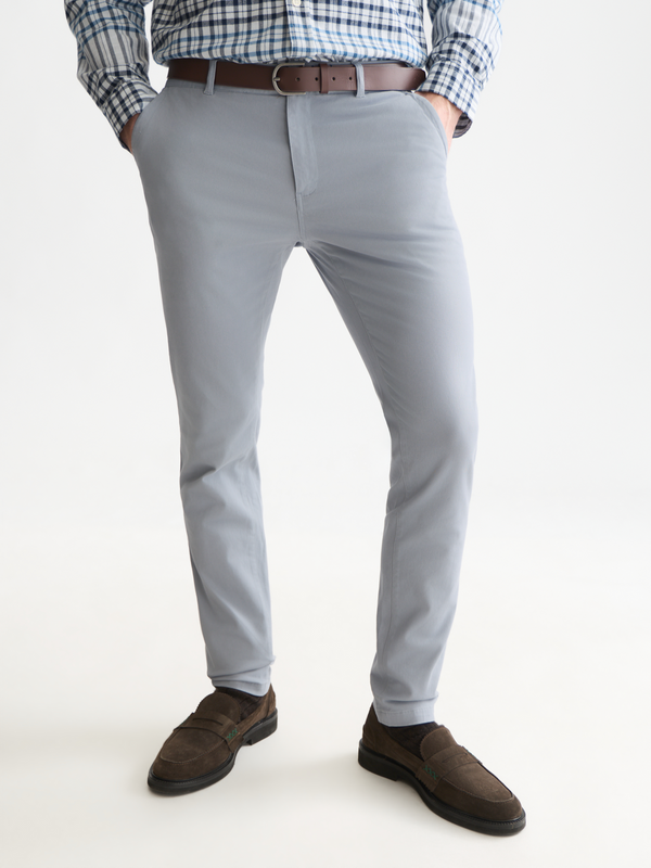 Chino extensible en sergé de coton Essentials Mott