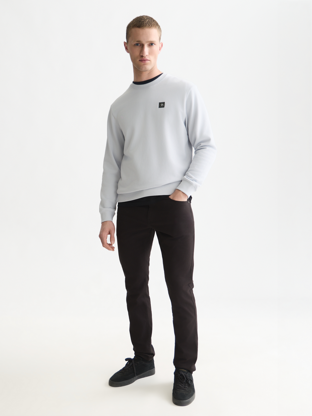 Seasonal Core Logo Badge Regularfit Sweatshirt
