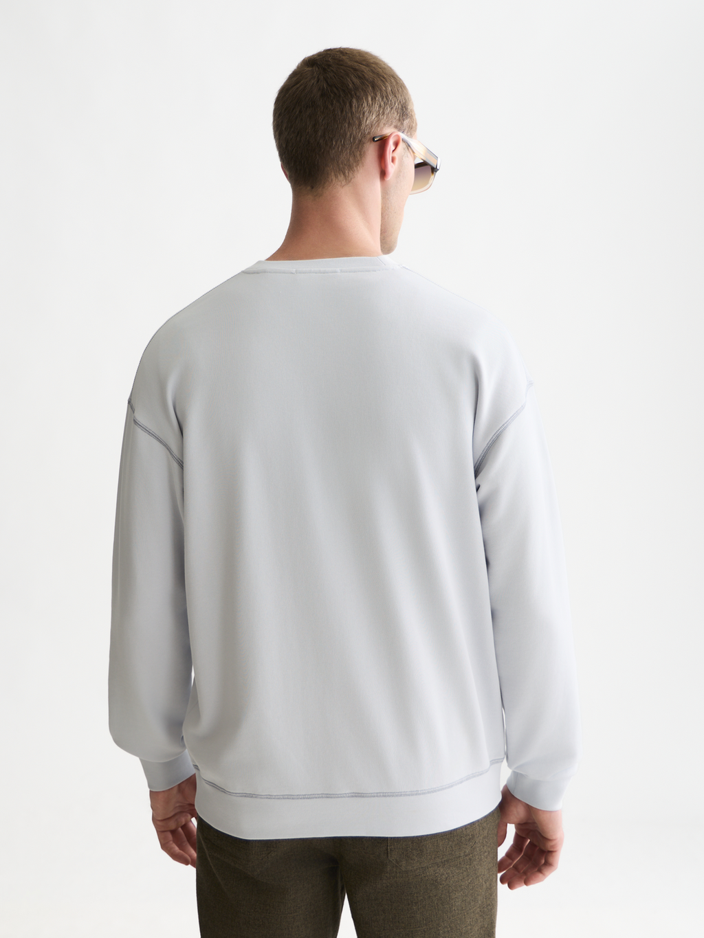 Seasonal Core Front Chest Artwork Relaxed-Fit Sweatshirt