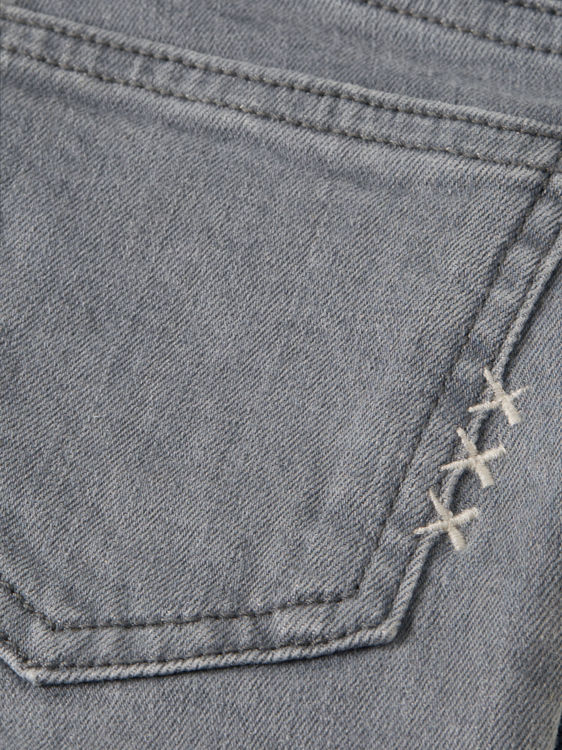 The Charm  Dreamveil Grey