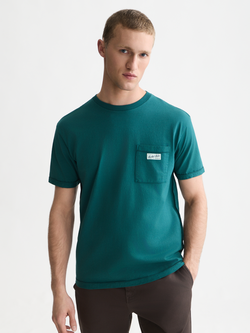 T-shirt décontracté teint sur pièce