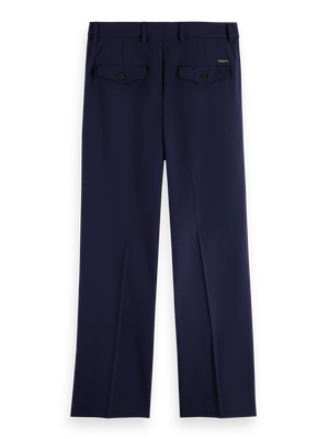 Essentials – Chino aus kühler Schurwollmischung in entspannter, gerader Passform